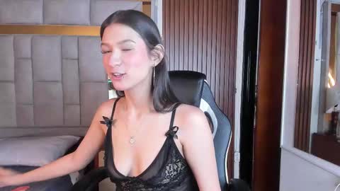 AggathaSanders online show from January 13, 2026, 8:25 pm