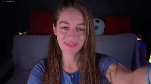 agnes wells online show from June 15, 2026, 1:08 am