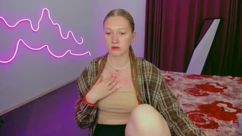 Snapshot of agnesarden chatting on October 13, 2025, 12:49 pm AgnesArden online show from October 13, 2025, 12:49 pm