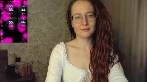 Agnes online show from October 8, 2025, 4:26 pm