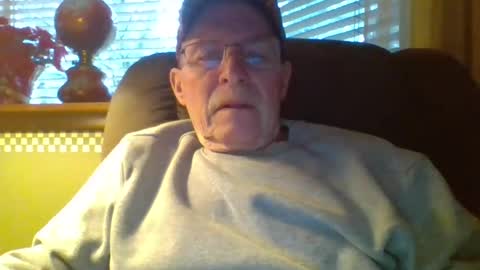 Snapshot of aguynrkfrd chatting on December 29, 2024, 4:08 pm aguynrkfrd online show from December 29, 2024, 4:08 pm