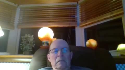 aguynrkfrd online show from March 29, 2026, 9:42 am