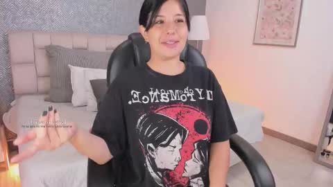 Snapshot of ah_mara chatting on February 11, 2026, 11:37 am Ahmara online show from February 11, 2026, 11:37 am