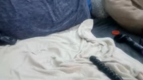 ahappyhippie online show from December 6, 2024, 1:55 pm