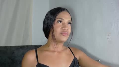 Snapshot of ahinara_doll_xx chatting on May 21, 2026, 3:46 am ahinara_doll_xx online show from May 21, 2026, 3:46 am