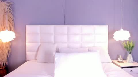 AHINOA online show from April 13, 2026, 11:37 am