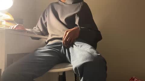 Snapshot of ahmedkhan632131 chatting on February 13, 2026, 1:56 am Dylan online show from February 13, 2026, 1:56 am