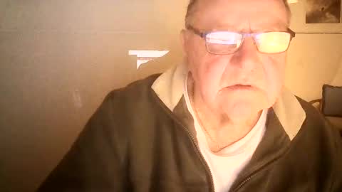 Snapshot of ahmole chatting on December 12, 2024, 12:27 am Ole online show from December 12, 2024, 12:27 am