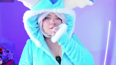 Ahri help me get to 100  online show from April 17, 2026, 3:09 am