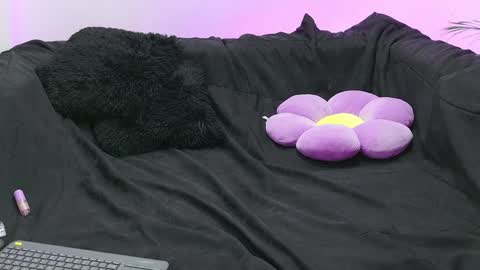 Snapshot of ahri_ossuri chatting on December 16, 2024, 6:21 am ahri online show from December 16, 2024, 6:21 am