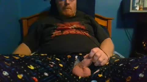 Snapshot of ahrnycumtoy chatting on December 6, 2024, 7:10 am hrnycummer online show from December 6, 2024, 7:10 am