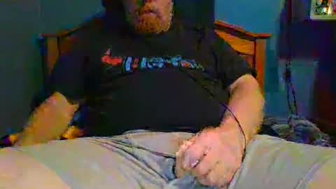 Snapshot of ahrnycumtoy chatting on January 13, 2025, 8:15 am hrnycummer online show from January 13, 2025, 8:15 am