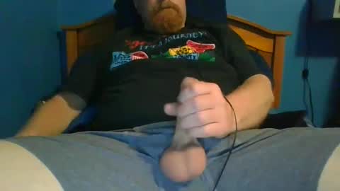 Snapshot of ahrnycumtoy chatting on February 6, 2025, 10:04 am hrnycummer online show from February 6, 2025, 10:04 am