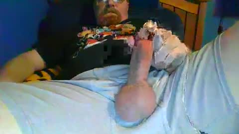 Snapshot of ahrnycumtoy chatting on February 21, 2025, 11:01 am hrnycummer online show from February 21, 2025, 11:01 am