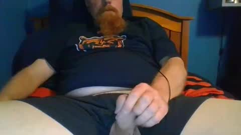 Snapshot of ahrnycumtoy chatting on November 15, 2025, 6:11 am hrnycummer online show from November 15, 2025, 6:11 am