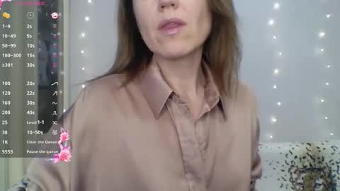 Snapshot of ahtena chatting on December 22, 2025, 11:07 am Ahtena online show from December 22, 2025, 11:07 am