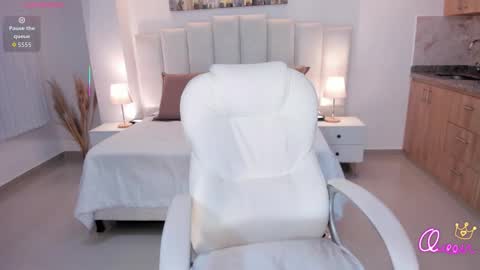 AIDA ADAMS online show from March 6, 2026, 11:17 am