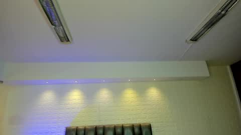 aidajoness online show from April 23, 2026, 10:58 am