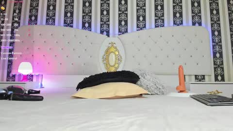 aidasina online show from March 3, 2025, 8:11 pm