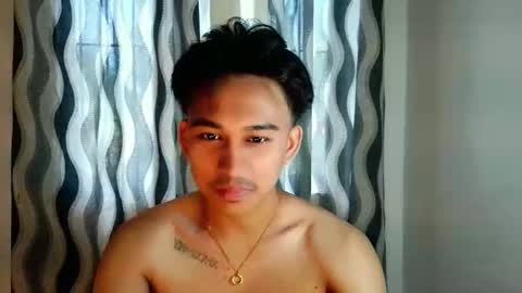 aidenalaric398 online show from April 10, 2026, 6:07 am