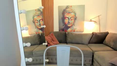 Alisson online show from October 24, 2025, 7:43 pm