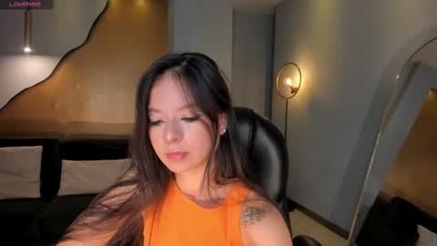  AILEEN VEGA  online show from February 18, 2025, 7:41 pm