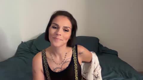 123 online show from October 31, 2025, 10:33 pm