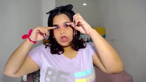 ailyn_rosendo online show from January 15, 2025, 2:49 am