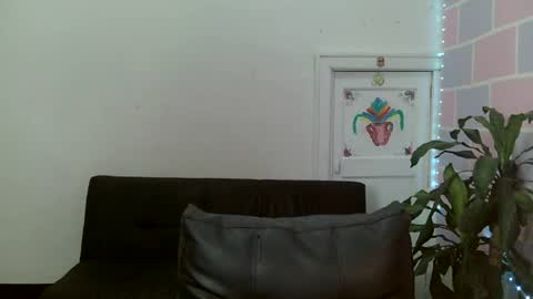 J  online show from July 5, 2026, 12:34 pm