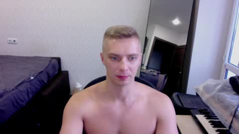 Snapshot of aintwefunkin chatting on April 4, 2026, 2:36 pm free your mind and your ass will follow online show from April 4, 2026, 2:36 pm