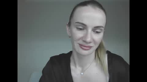 AinyrVixxen online show from May 20, 2026, 8:59 pm