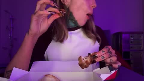 Snapshot of airgeadx chatting on February 7, 2026, 10:24 pm Airgead online show from February 7, 2026, 10:24 pm