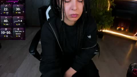 Aisha online show from April 3, 2026, 8:34 am