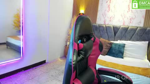 Aisha  online show from June 7, 2026, 4:22 pm