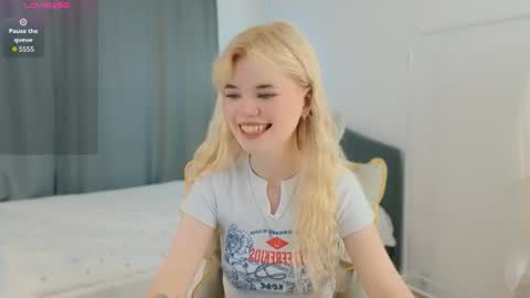 Alisha3 online show from August 2, 2026, 1:42 pm