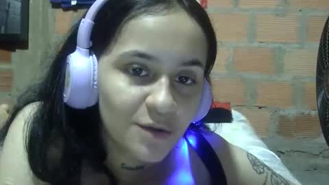 Snapshot of aitana23_ chatting on January 16, 2026, 5:28 pm aiti online show from January 16, 2026, 5:28 pm