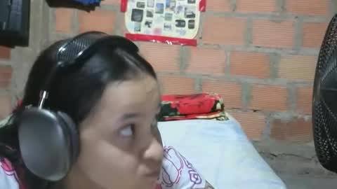 Snapshot of aitana23_ chatting on February 18, 2026, 4:52 am aiti online show from February 18, 2026, 4:52 am