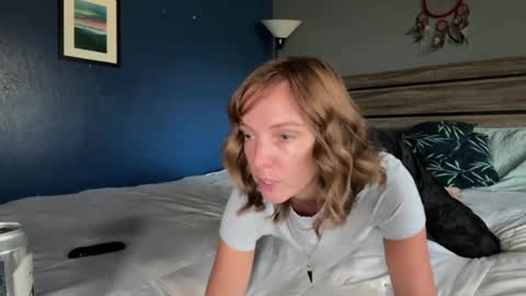 AJ online show from August 8, 2026, 9:39 pm