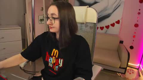 Snapshot of akaheby chatting on February 23, 2025, 12:05 pm akaheby online show from February 23, 2025, 12:05 pm