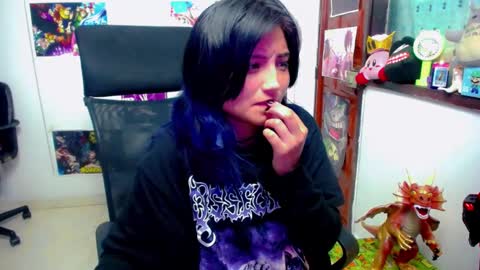 Snapshot of akai_krazna01 chatting on December 4, 2024, 5:05 am Akai Kraz  online show from December 4, 2024, 5:05 am