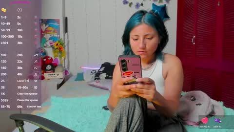 Akai Kraz  online show from April 17, 2026, 8:23 pm