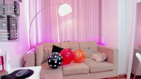 akari_swet online show from July 18, 2026, 3:05 pm