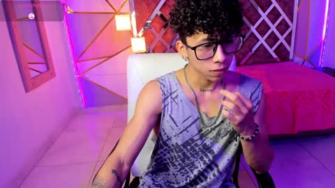 akazaboy online show from January 29, 2025, 4:05 am