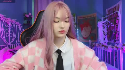 Akemi online show from February 22, 2025, 1:24 pm