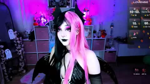 Aki online show from November 4, 2025, 10:31 pm