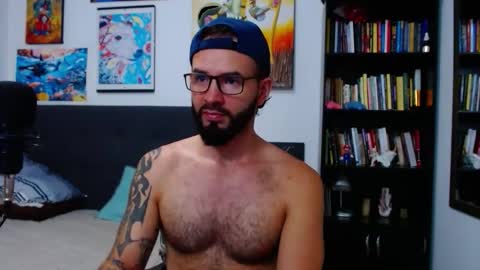 akiles online show from November 25, 2025, 11:05 pm