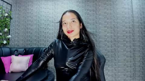 Snapshot of akimmidoll chatting on September 11, 2025, 11:32 am Akimmidoll GMT-5 0630 -1330 online show from September 11, 2025, 11:32 am