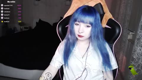 akirahartyx online show from January 30, 2025, 2:04 pm