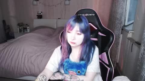 akirahartyx online show from May 26, 2026, 3:41 pm