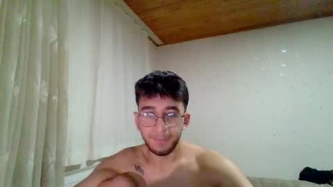 Snapshot of al3vderlerrs chatting on May 28, 2026, 10:51 pm alevderler online show from May 28, 2026, 10:51 pm